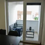 아파트 Nicole - One Bedroom With Balcony 자다르