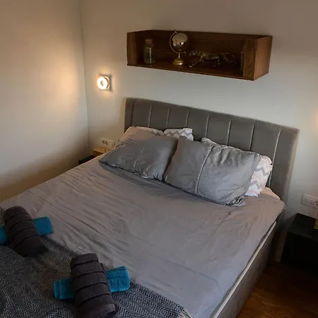 Nicole - One Bedroom With Balcony Apartment *