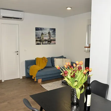 Apartment Nicole - One Bedroom With Balcony