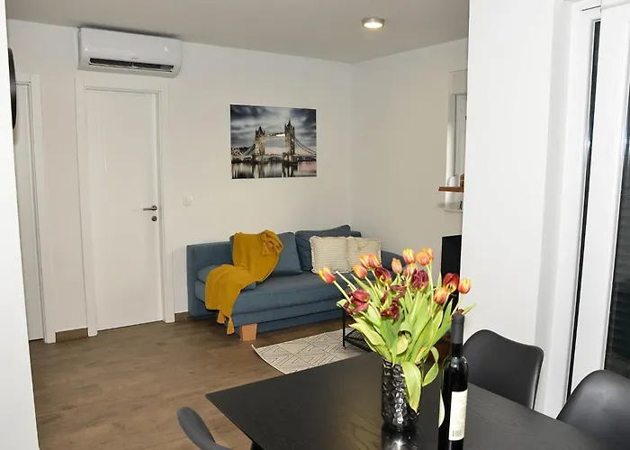 Apartment Nicole - One Bedroom With Balcony